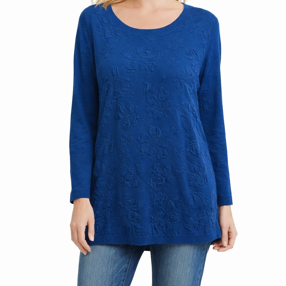 Basic Edition Embossed Textured Floral Sweater